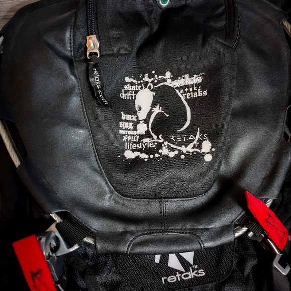 Retaks Lifestyle Backpack - Picture 4 of 5